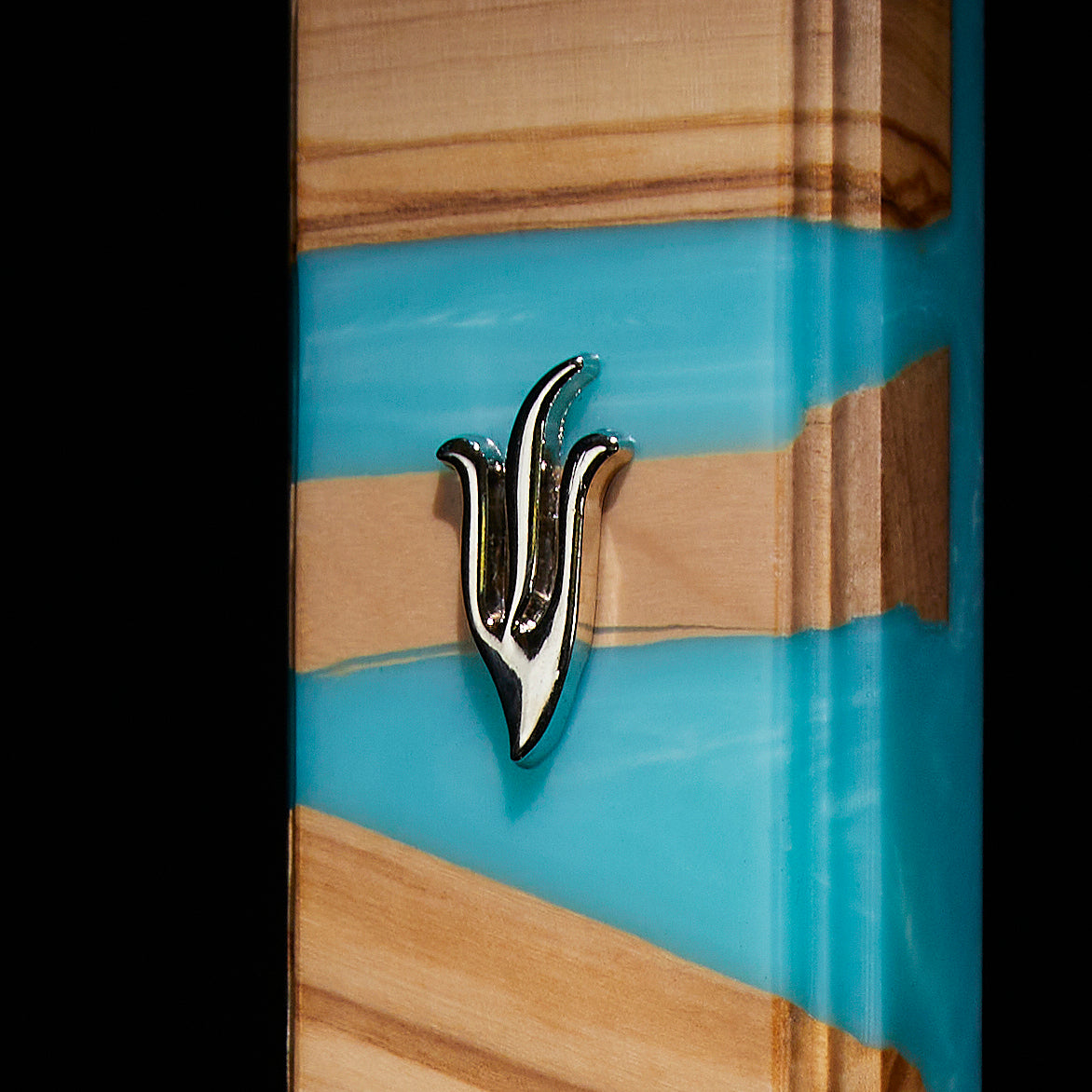 Tradition with Innovative Design: Wooden Mezuzah with Acrylic Shield